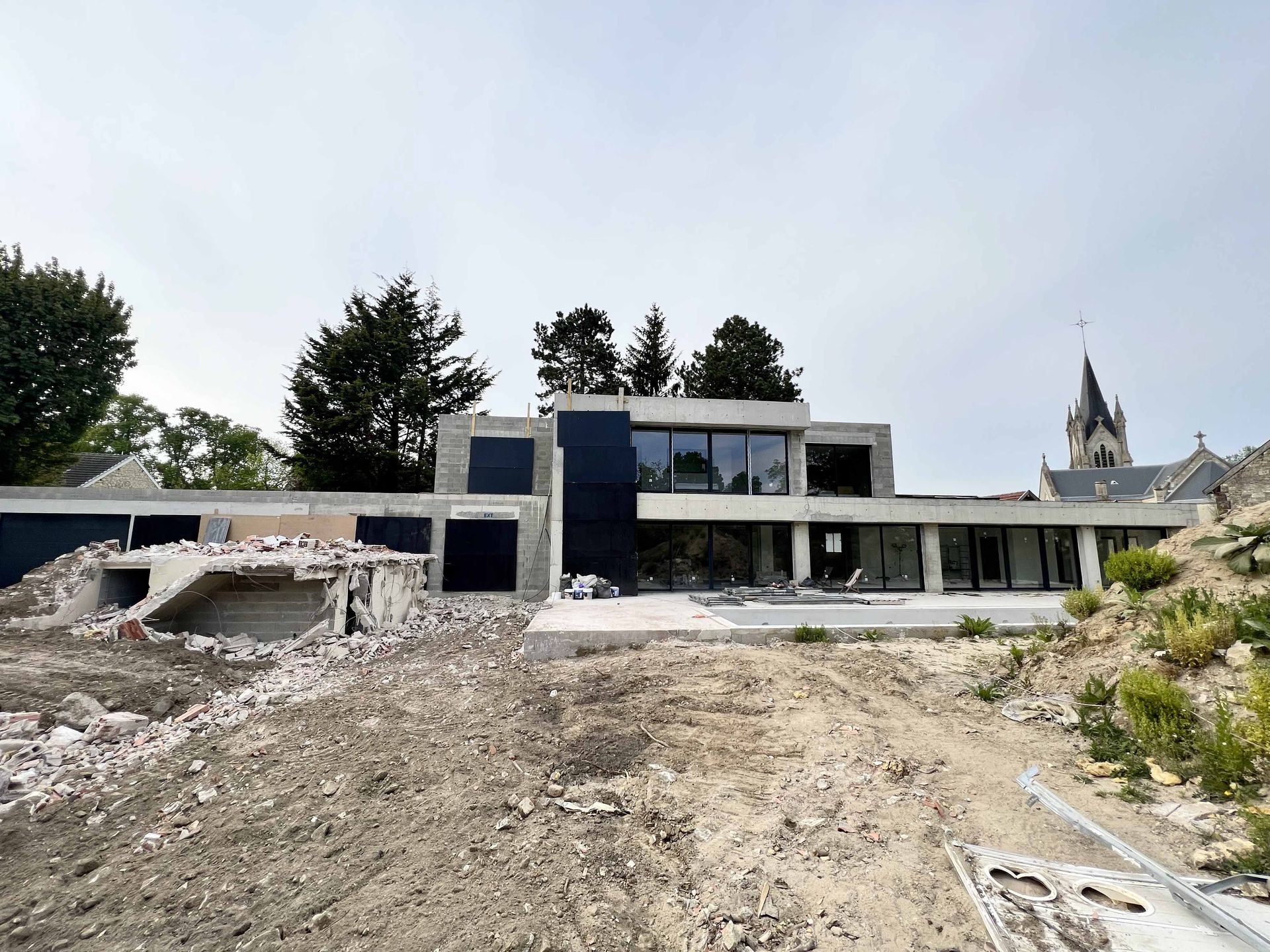 construction-maison-moderne-sur-mesure-cogolin