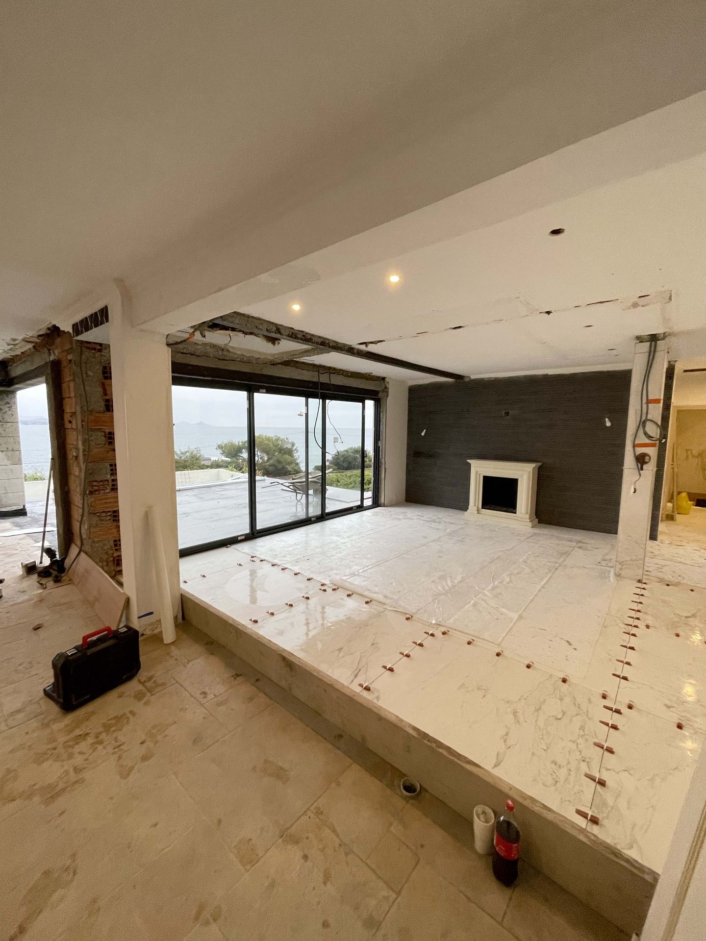 renovation-maison-interieur-vu-mer-mediterranee